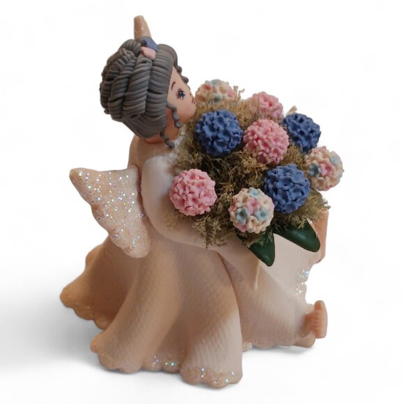 Rare Kneeded Angel "Grandmother" Barefoot Collection Figurine By Carol G… - Picture 4 of 13